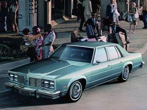 Oldsmobile Delta 88 Royale Sedan 1977 года